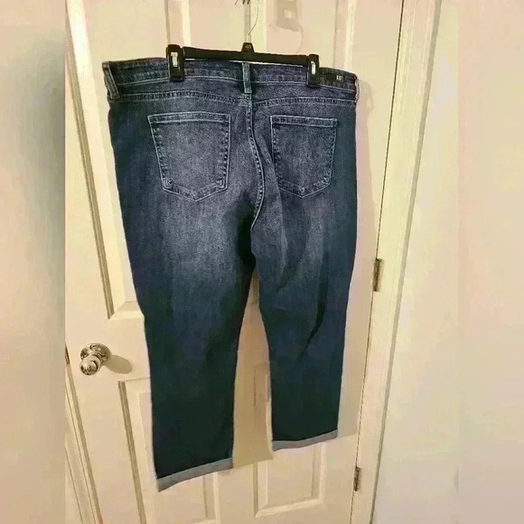 Kut from the Kloth Catherine High Rise Boyfriend Distressed Jeans Plus Size 18 - Picture 3 of 5